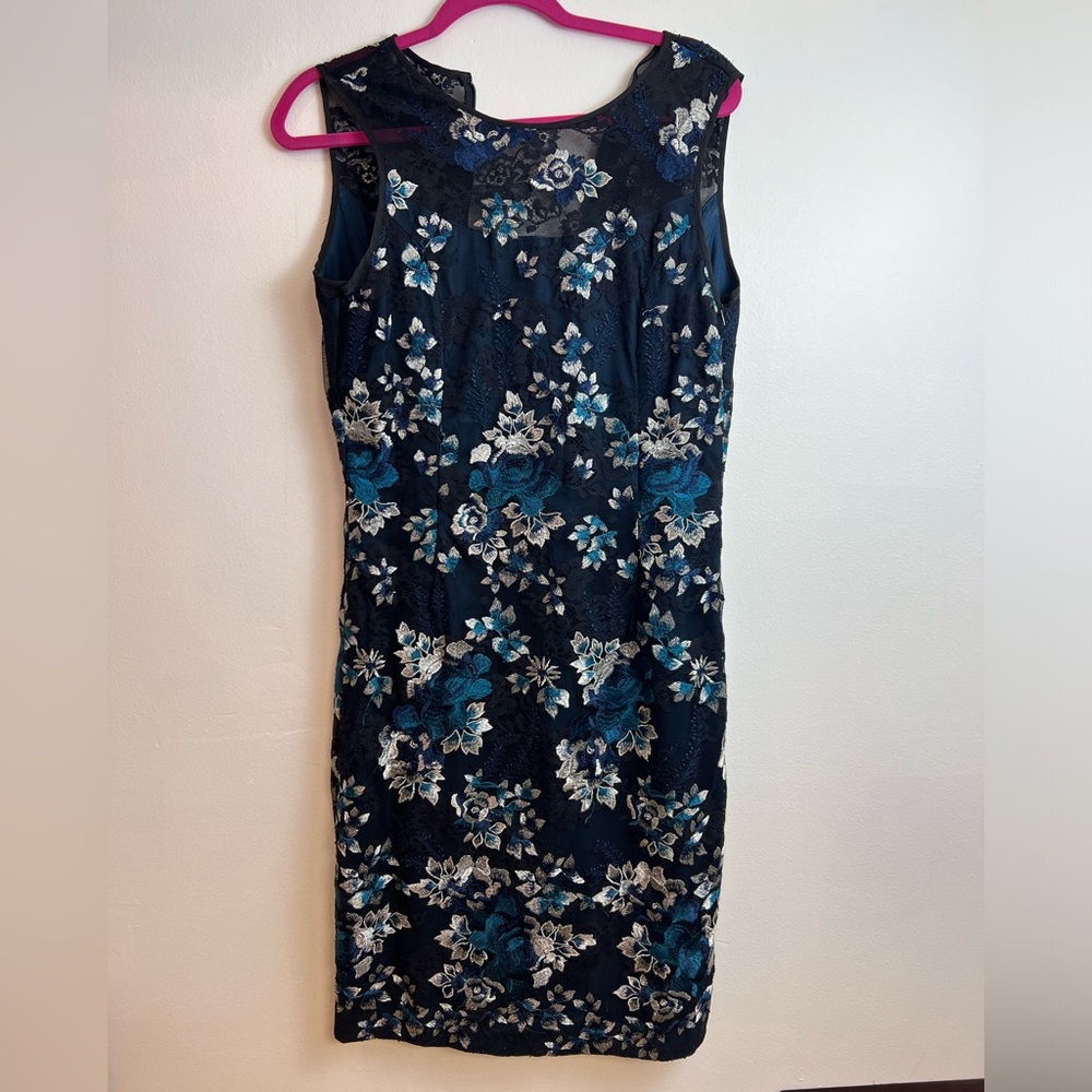 Embroidered Midi Dress shades of blue form fitting White House black market